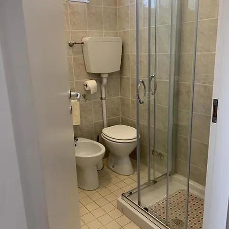 New Cirene Quadriple With Breakfast Guest house Rimini