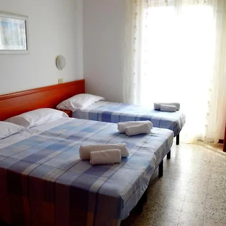 New Cirene Quadriple With Breakfast Guest house *